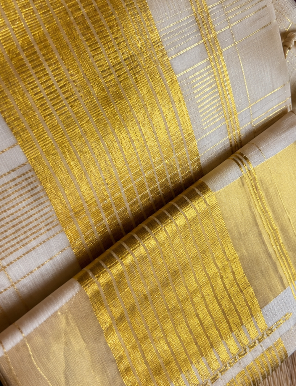 Traditional Kerala Kasavu Saree